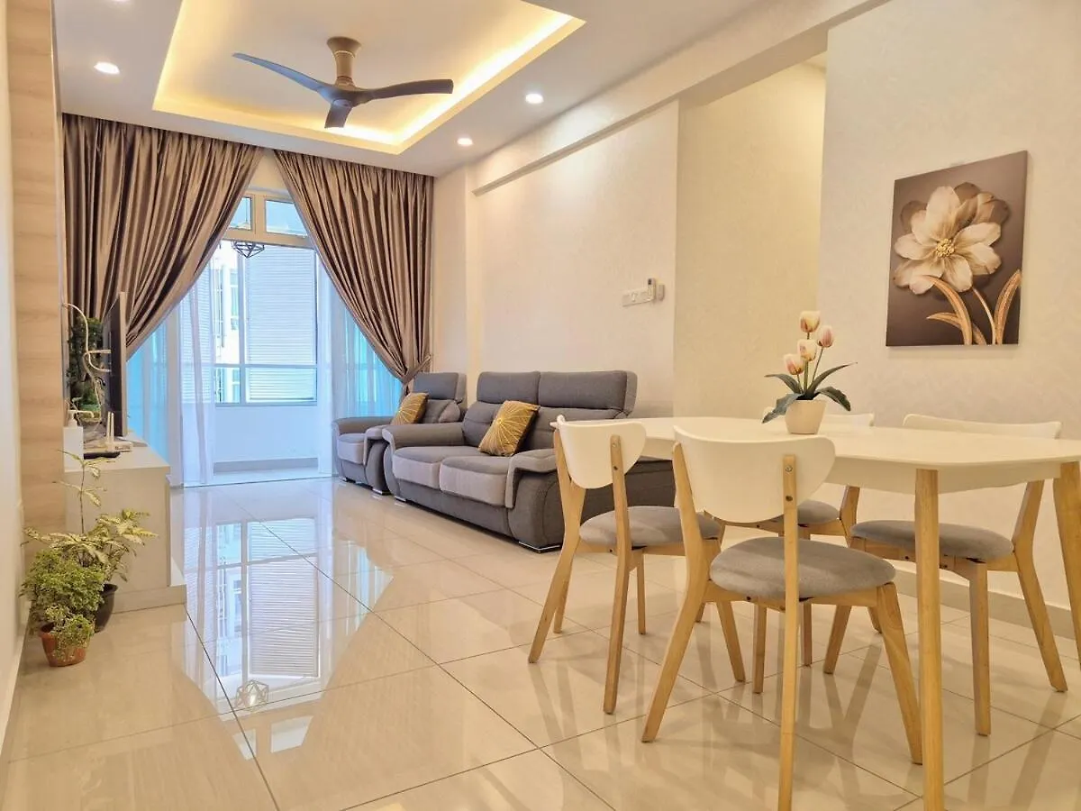 新山Modern Lux - Walking Distance To Mt Austin 6 Pax公寓