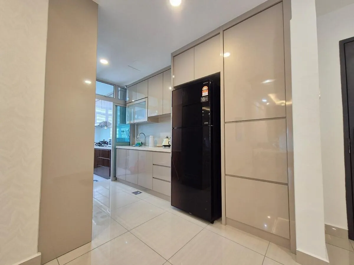 公寓 新山Modern Lux - Walking Distance To Mt Austin 6 Pax公寓